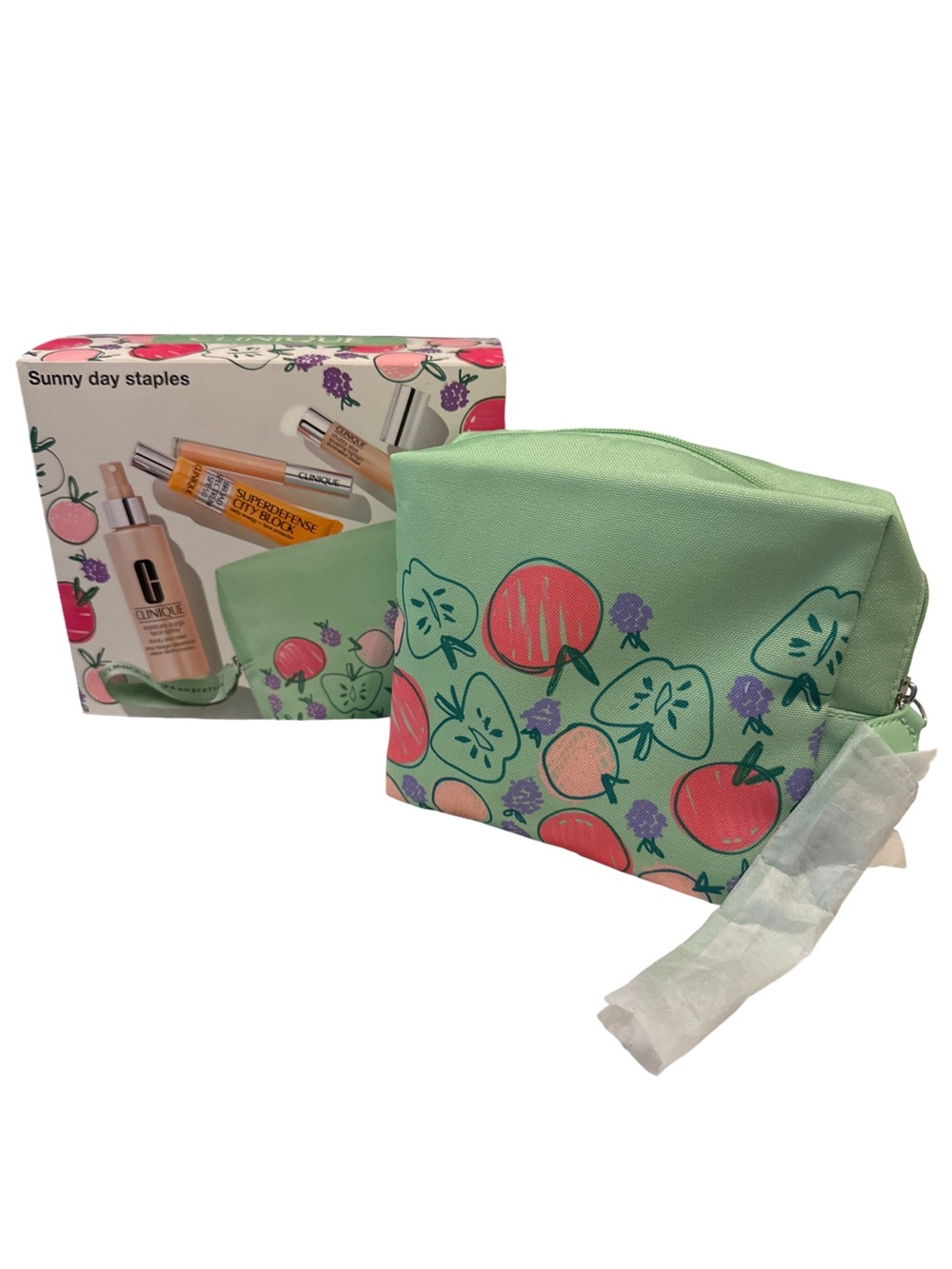 Clinique ‘Sunny Day Staples’ Set w/ make-up bag. NIB - Picture 2 of 3